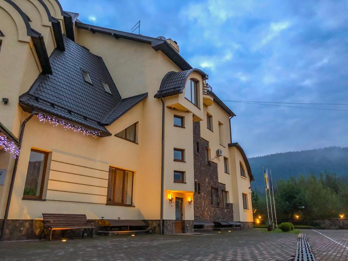 Gerdan Hotel Jaremtsche Exterior foto
